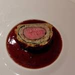 ラチュレ - 鹿肉のウェリントン