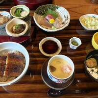 炭焼うな富士 白壁別邸 - 御膳にしました