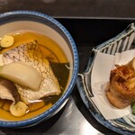 和英 - 海老のすり身をパンで巻いて揚げて有ります。