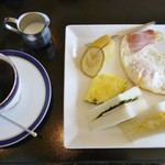 ドリアン - モーニング（全体）ん！？黄身固焼きじゃありません？