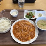 中華料理 チーナ - えびと卵のチリソース