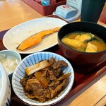 なか卯 - 銀鮭牛小鉢朝食　580円