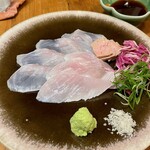 腹ぺこ　むっこ - カワハギじゃないんですねでも仲間ウチワハギ刺 肝がバターみたいで濃厚！ 