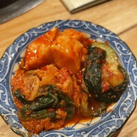 大衆肉酒場 こだわり米 匠 - キムチ盛り合わせ３種