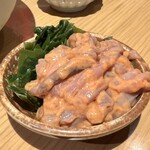 吟醸マグロ - いかの塩辛、日本酒に合わないわけがない！