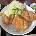 呑みめしや いっぷく - ヒレカツ3枚分