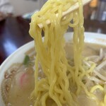 呑みめしや いっぷく - ちゃんぽん専用麺なのかな？