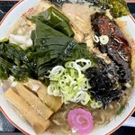 らー麺　Do・Ni・Bo - ワカメ、岩海苔、メンマ炙りチャーシュー、トロ肉チャーシュー❤️❤️❤️