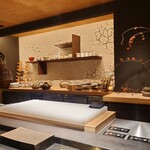 日本焼肉はせ川 別亭 - カウンターの雰囲気