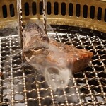 日本焼肉はせ川 別亭 - 神戸牛サーロインは紀州備長炭で！