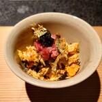 日本焼肉はせ川 別亭 - 上海蟹と神戸牛の飯蒸し