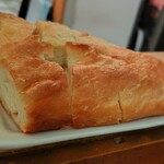 ビストロ マキムシ - 自家製フォカッチャ