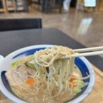 野菜たっぷりタンメン べじたん - 