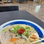 野菜たっぷりタンメン べじたん - 辛味噌で味変