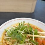 野菜たっぷりタンメン べじたん - シャキシャキ野菜