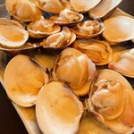 ばんや - 焼きハマグリ　混雑時は少々時間が掛かります