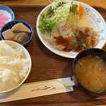 母ちゃんハウスだぁすこ - 母ちゃん定食¥800 本日はポークソテー