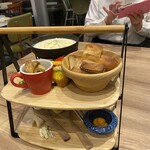 チーズと生はちみつ BeNe あべのキューズモール店 - 