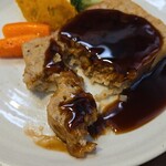 キッチン ブルー グローブ - テリーヌをカット