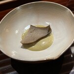 鮨 在 - 蒸し鮑　肝ソース