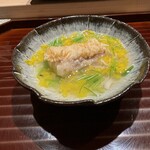 鮨 在 - 白甘鯛の松笠揚げ