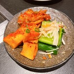 山田屋 - キムチ盛り合わせ