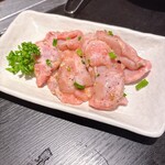 山田屋 日暮里店 - なんじゃこりゃ！