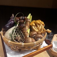 一石三鳥 別邸 - 季節の食材