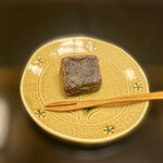 よし町 - 焼葛餅　熱々でこれまた美味