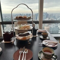 ザ タヴァン グリル＆ラウンジ - 