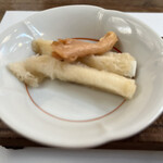 きのこ料理 創士庵 - キヌガサタケの茎に、はんぺん挟んで♡
      ＆トキイロヒラタケ（ピンクのキノコ）