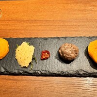 肉料理 KOJIRO - 自分で焼いて組み立てるミニハンバーグ