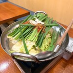 熊本牧場直営 石黒商店 - もつ鍋　塩　2人前