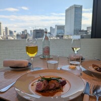 ベージュ アラン・デュカス 東京 - 