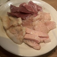 炭火焼肉ホルモン うしごろ 中目黒店 - 