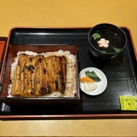八べえ - うな重 蒸焼き
