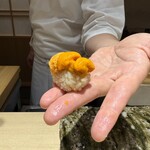 鮨 一 - バフンウニ