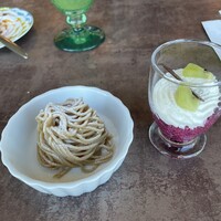 オリゾンテ - モンブラン、カシスのムース