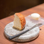 T.N - 自家製フォカッチャ ホイップバター