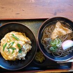 そば処 いながわ - 至福の親子丼＋温かい蕎麦セット(750円)