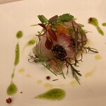 ビストロ プレザン - お魚の前菜✨添えられたキャビアやイクラ、香草などのバランスが絶品ソースも色鮮やかで