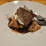 金剛商店138番地 - デザートのカスタードプリン。メレンゲも美味