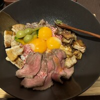 馬刺しと焼き鳥 グルマン三年坂 - 