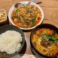 四川料理 龍の子 - 