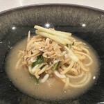 TOMONO - 【 しらすの煮込み蕎麦 】