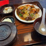 熊八珍 - 酢豚定食