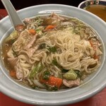 幸園 - たっぷりの野菜に細麺が嬉しい！