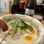 麺道 しゅはり 三宮センタープラザ店 - 