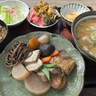 瀬の本農場 八菜家_1