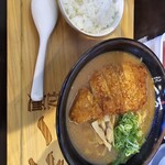 拉麺 一方 やすきや番地 - みそカツ　にんにくトッピング　ごはん小